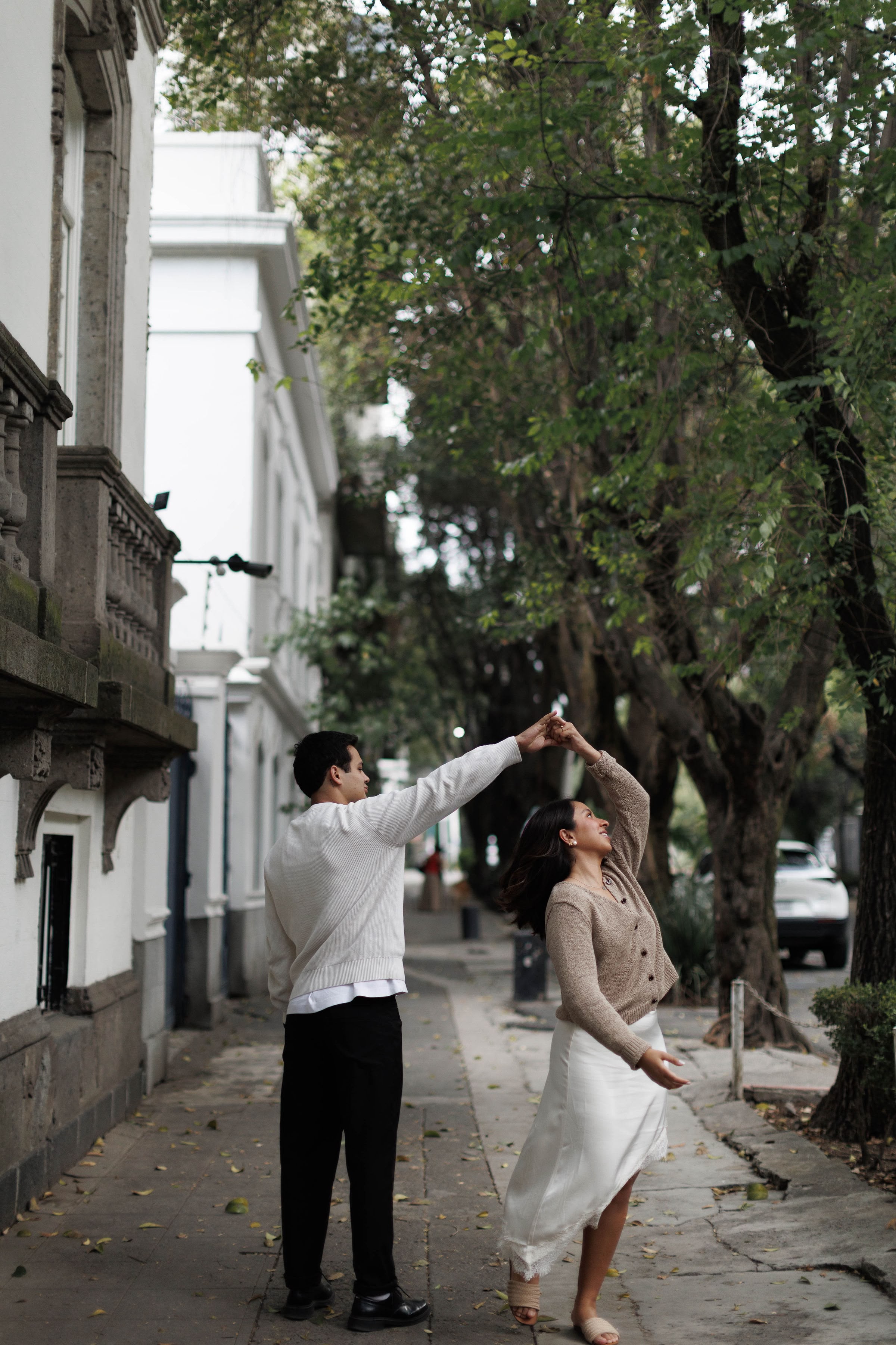 Bailando en la banqueta